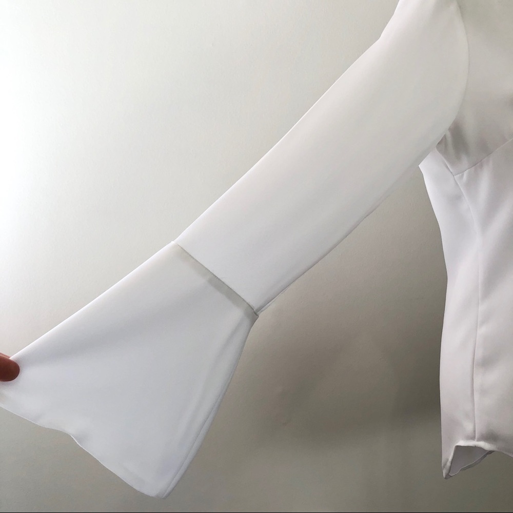 Mishca Bell Sleeve Black Filigree White Blouse - Picture 4 of 12
